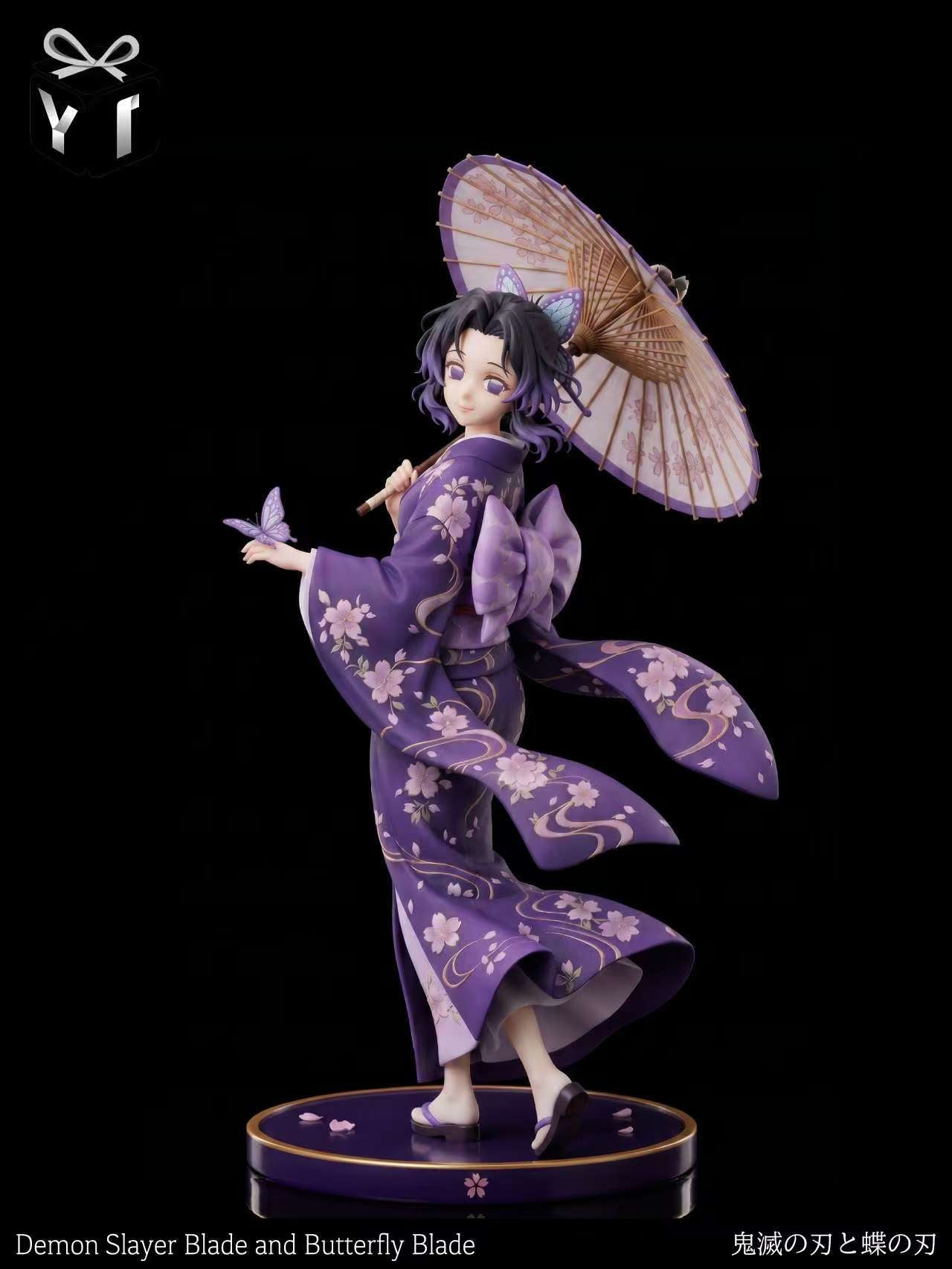 Shinobu Kochō nime statue