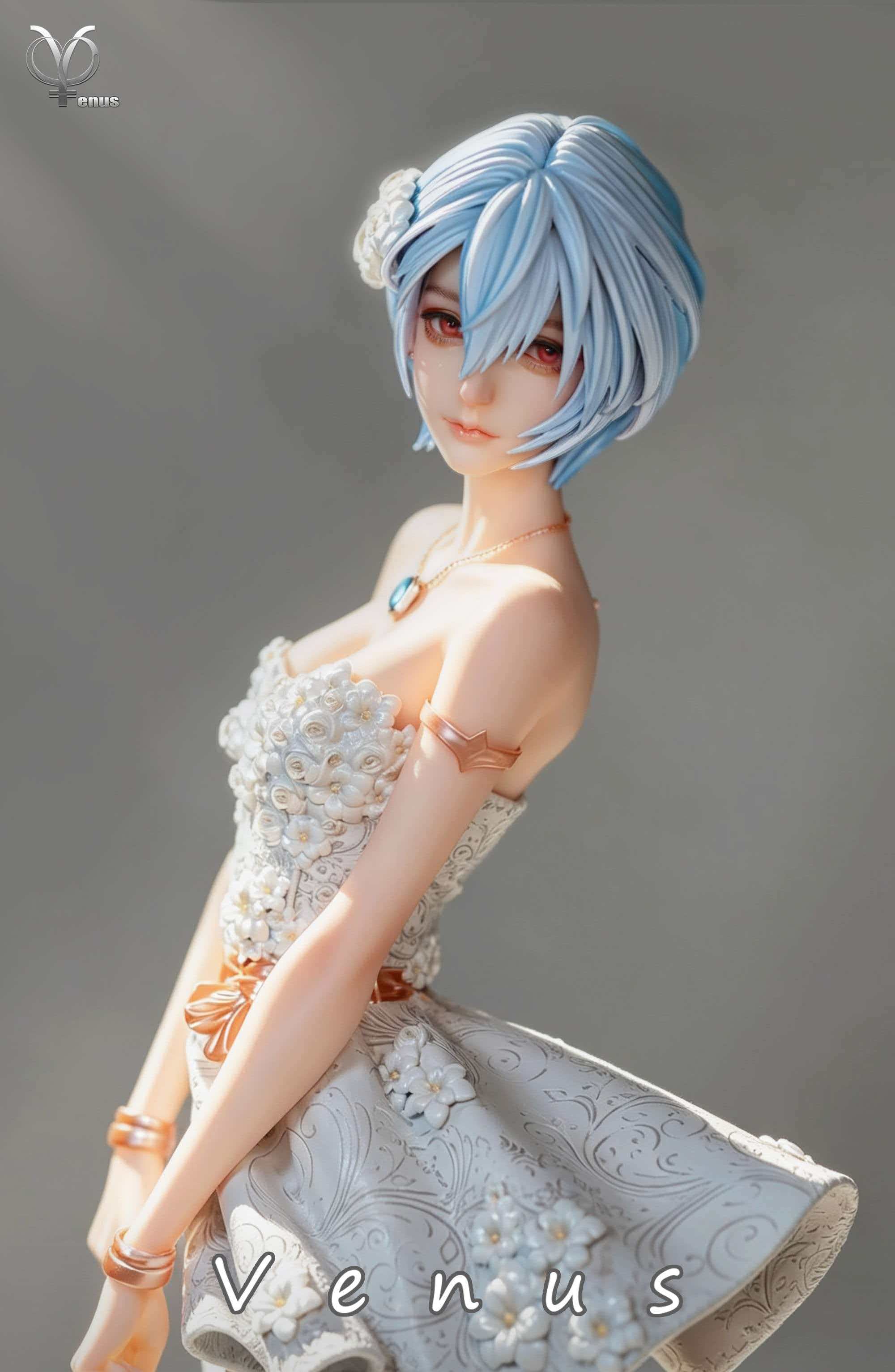 Rei Ayanami figure
