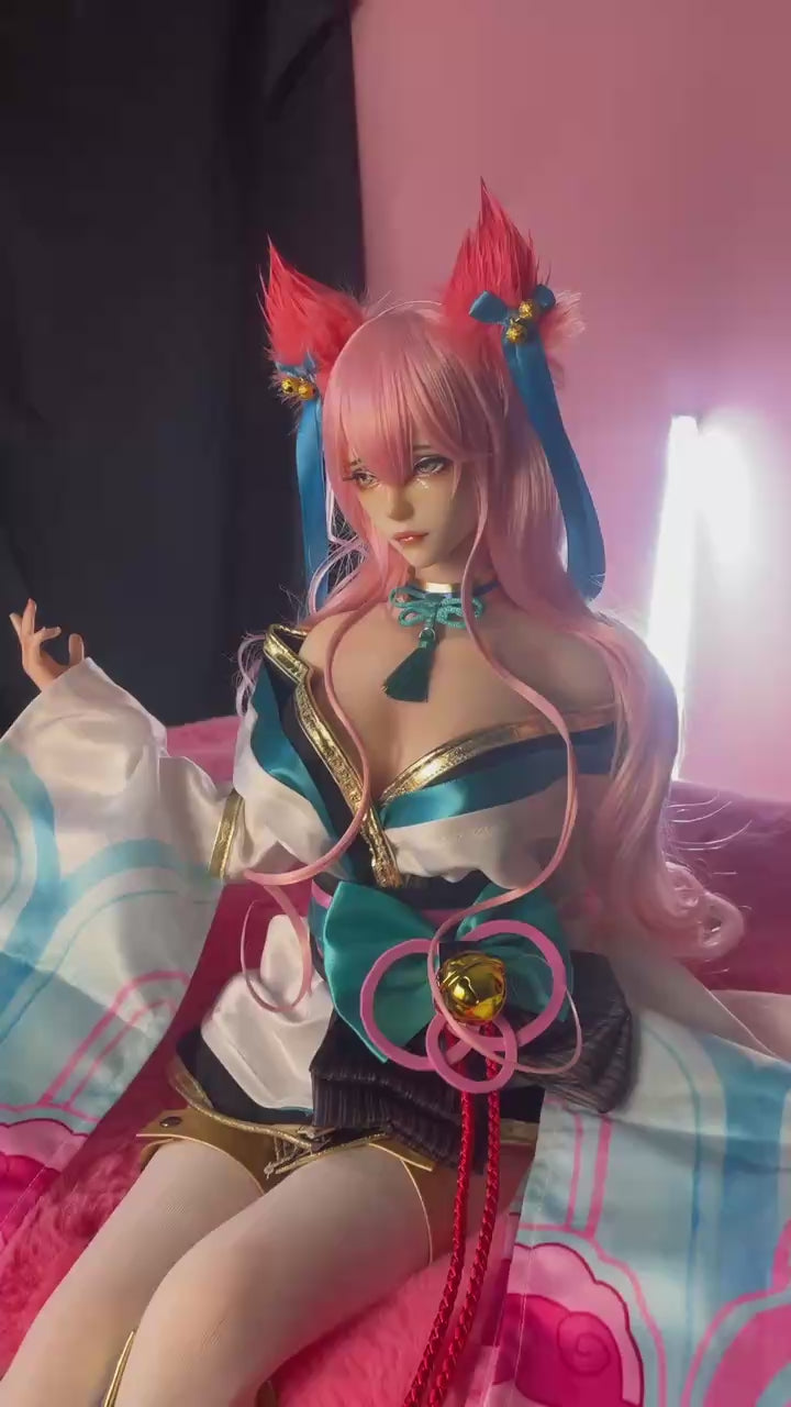 Ahri Adult Doll statue